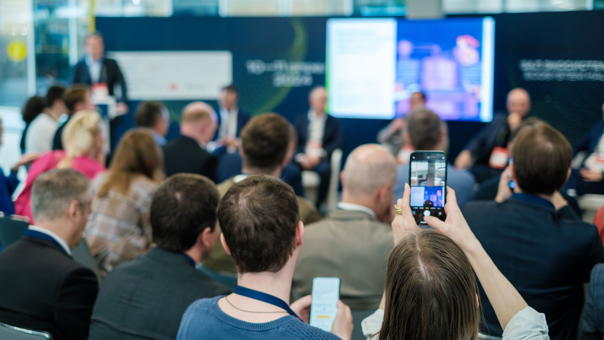 Publikum-på-SMART industris program 2025